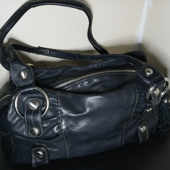 B. Makowsky Small Black Leather purse - Picture 2 of 9